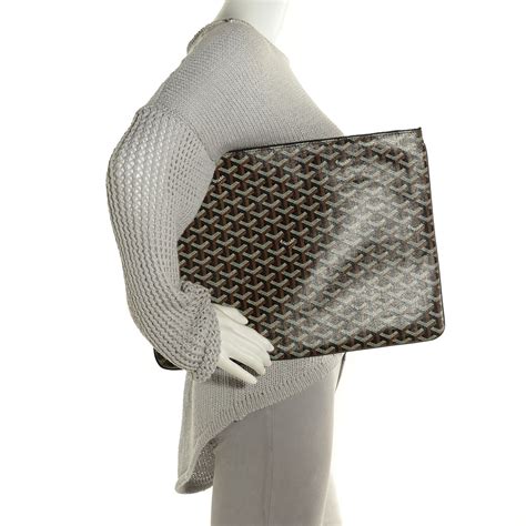pochette ordinateur goyard